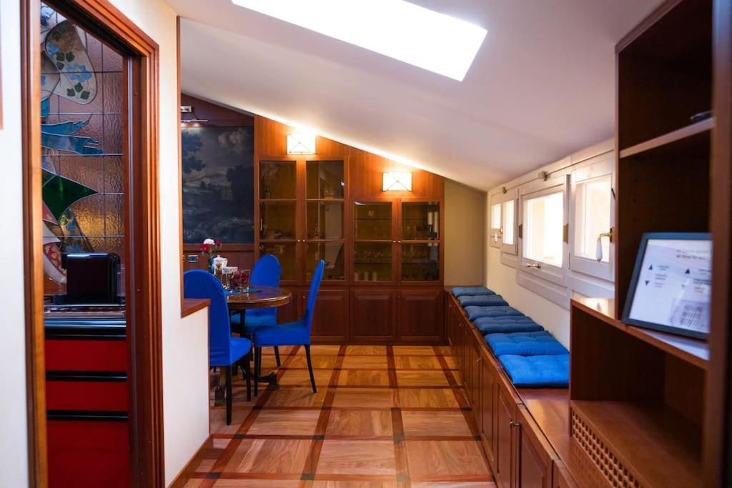Carbonesi Luxury - Centro Storico Lägenhet Bologna Exteriör bild